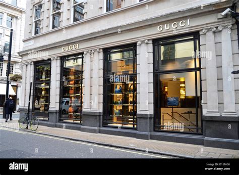 outlet londres gucci|gucci london flagship.